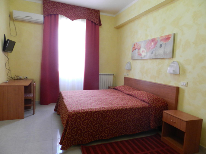 Bedroom 13