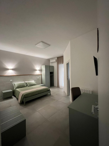 Others 3, Stanze d’Autore, Taranto