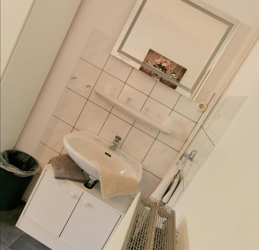 Bathroom 5, Landhotel Heidkrug, Heidekreis