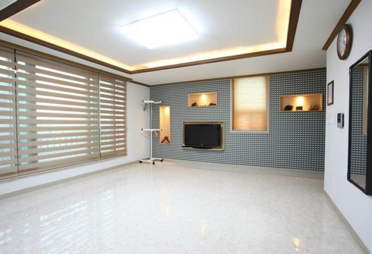 Others 4, Samcheok Solbada Pension (right in front of Yonghwa Beach), Samcheok