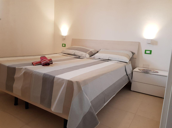 Others 4, Charming Apartment In Central Location With Air Conditioning Pets, Lecce