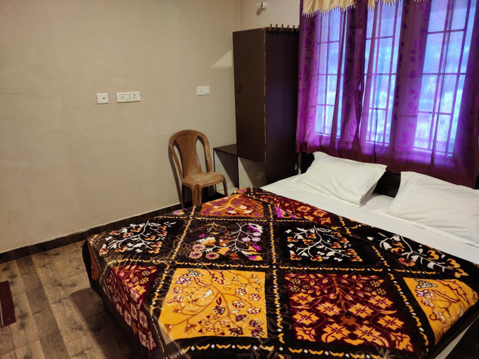Others 3, Spring Suite, Dindigul