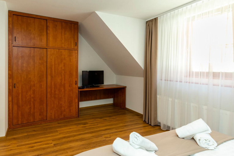 Others 3, Servita Udvarhaz Eger, Eger