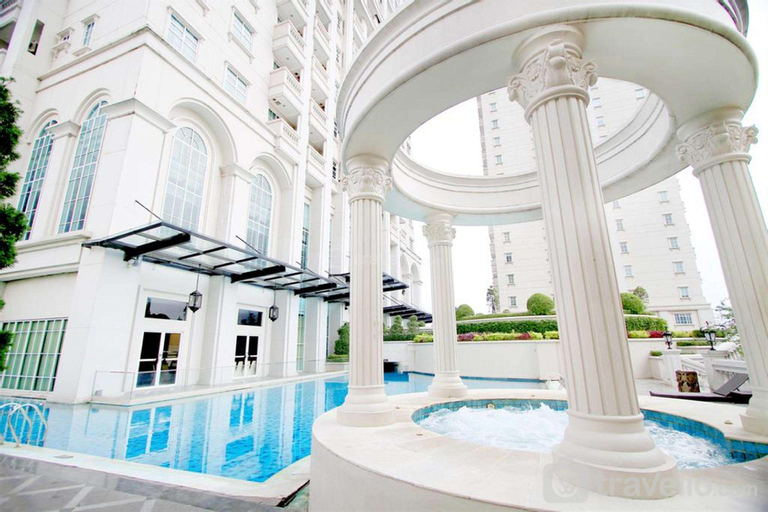 Exterior & Views 1, Homey & Comfort Stay 2BR Bellezza Apt By Travelio, South Jakarta