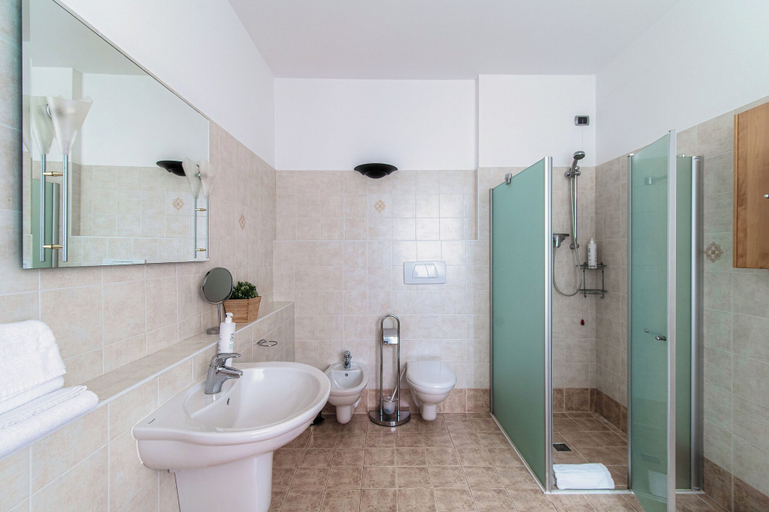 Bathroom 4, Villa degli Angeli, Como