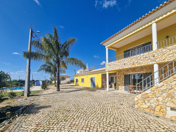 Others 2, Quinta do Bravo - Swimming Pool - BY BEDZY, Silves