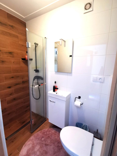Others 3, Butikowe Pokoje Zdroj Glucholazy, Nysa