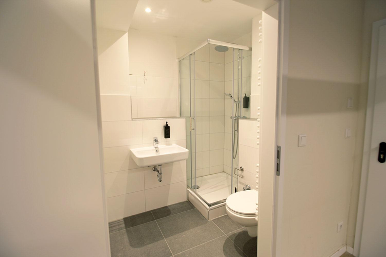 Bathroom 5, Diamonds Hotel, Köln