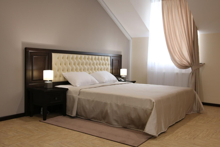 Bedroom 2, Hermes, Zhytomyrs'ka
