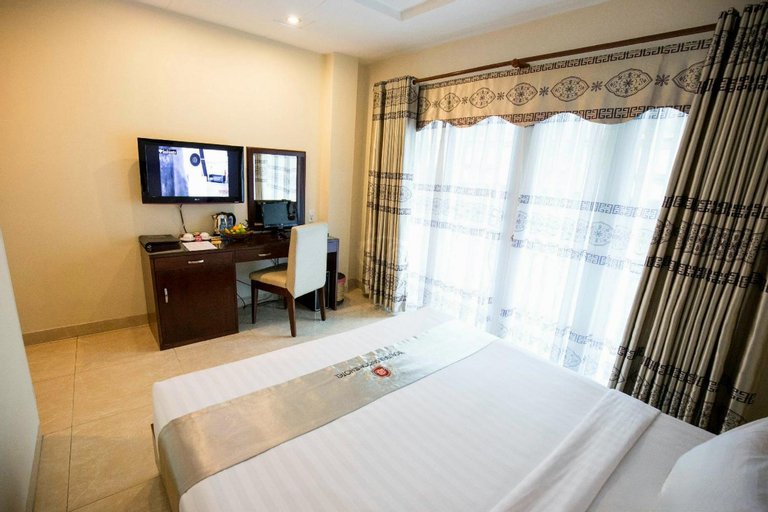 BEAUTIFUL  SAIGON HOTEL, District 1