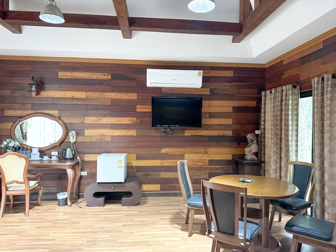 Others 3, Grand Amazon Hotel, Muang Lampang