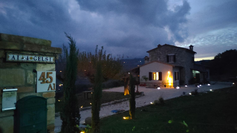 Others 4, Ai 4 Gelsi B&B, Perugia