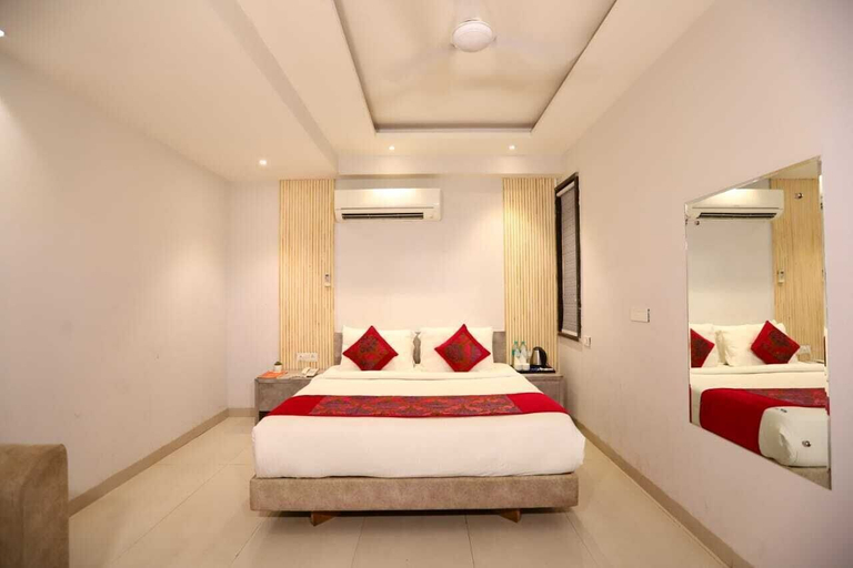 Bedroom 4, Hotel Anchorage Delhi IGI Airport, Delhi
