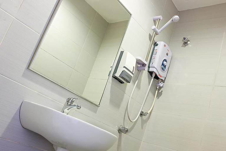 Bathroom 5, My Hotel @ KL Sentral, Kuala Lumpur