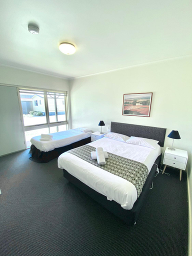Bedroom 3, Ballarat Colonial Motor Inn, Ballarat  - Inner North