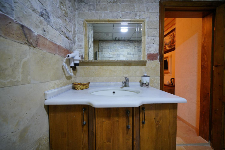 Bathroom 2, Göreme Alaturca House, Nevşehir