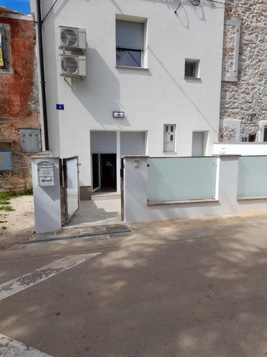 Others 4, Apartmani Donella, Umag