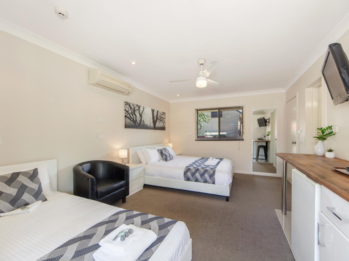 Bedroom 8