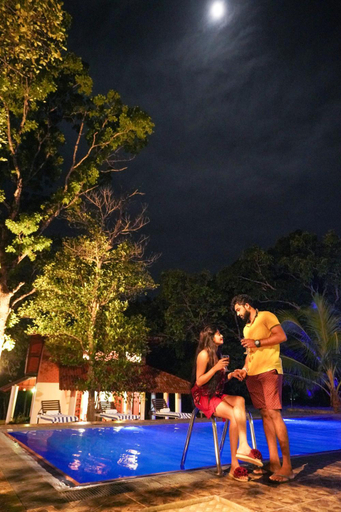 Others 3, Vaana Resort, Hingurakgoda