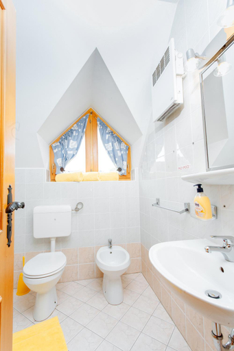 Bathroom 4, Apartments Prekmurska vas - Vital Resort, Moravske Toplice