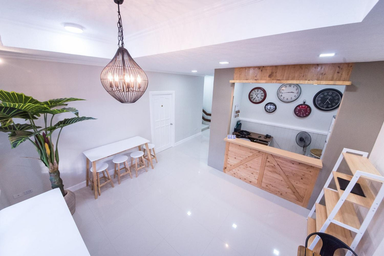 Dining Room 15