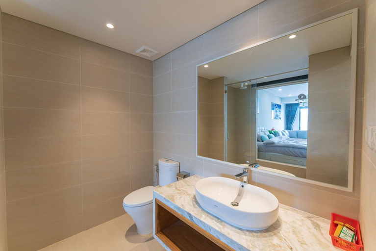 Bathroom 4, HighSea GoldCoast Superview Apartment, Nha Trang