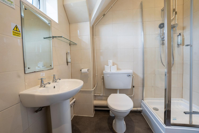 Bathroom 4, The Lodge, East Sussex