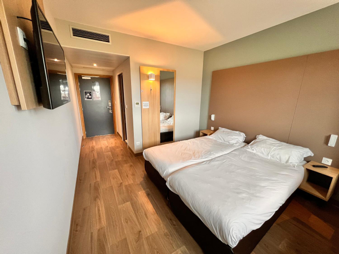 Bedroom 14