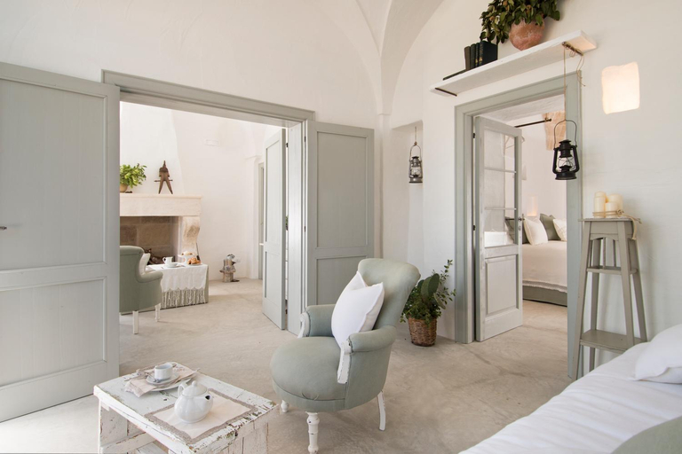 Others 2, Masseria Le Torri, Bari