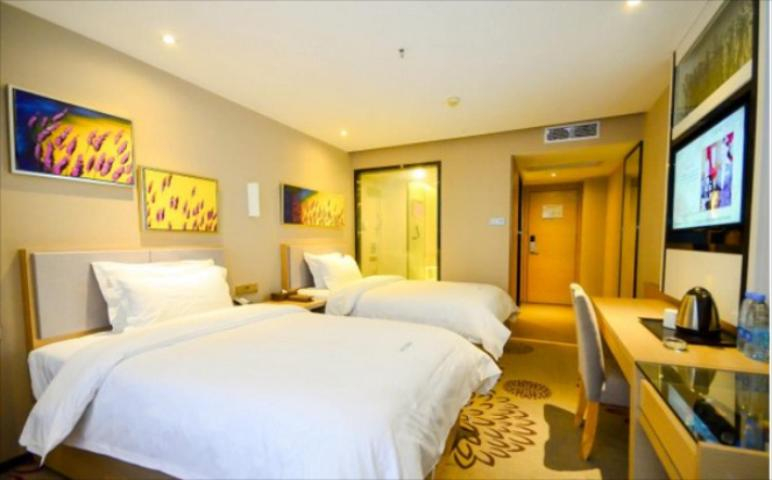 Bedroom 13