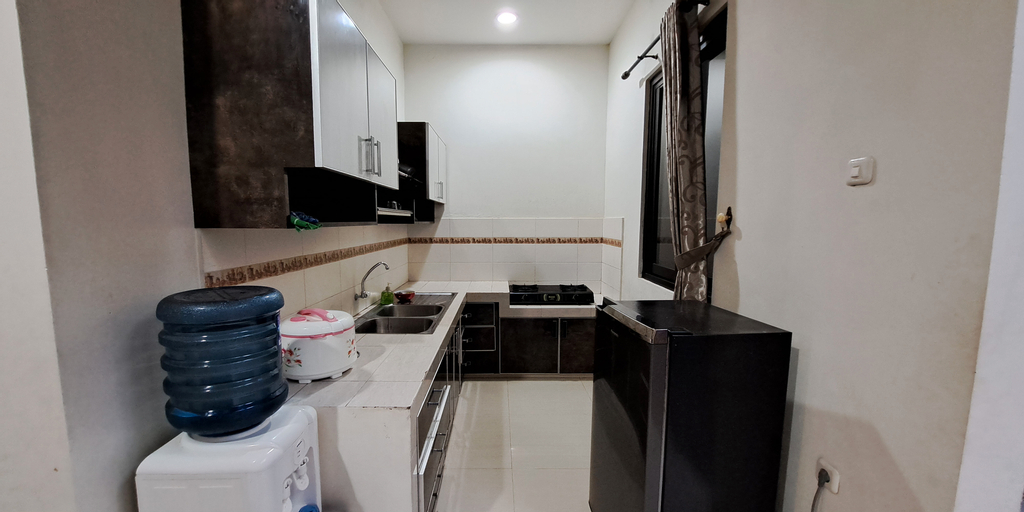 Bathroom 11
