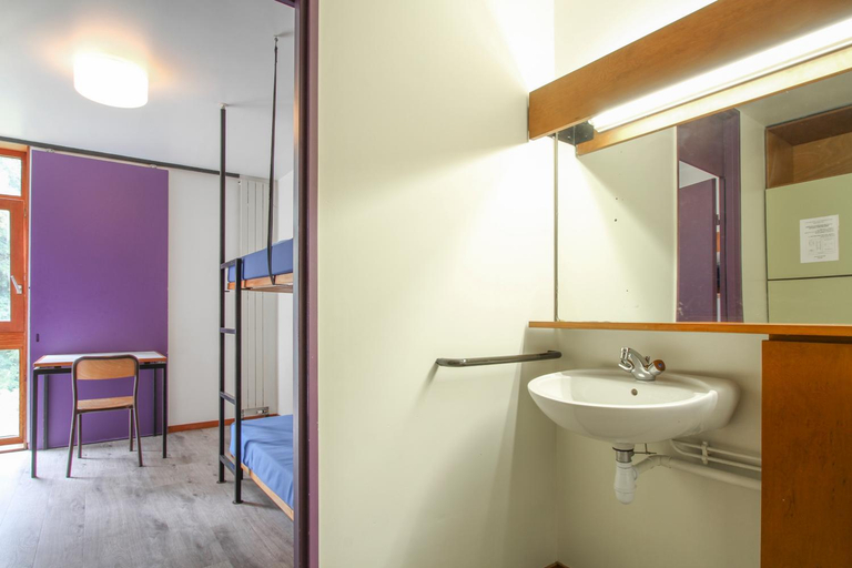 Bathroom, Auberge de jeunesse Ostal Brest, Finistère