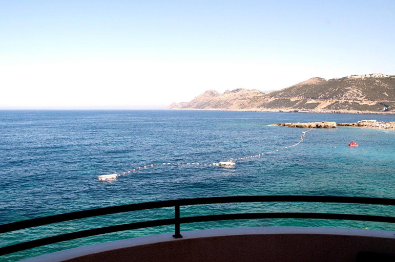 Others 4, DeLux Apartmani