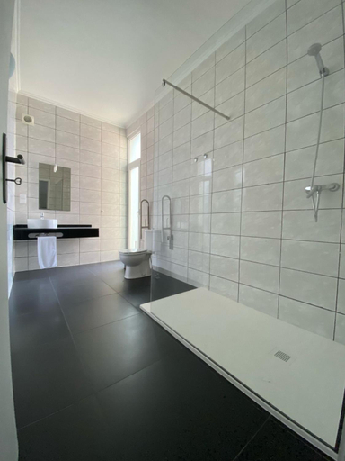 Bathroom 2, White Pico Lodge, São Roque do Pico