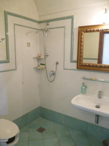 Bathroom 2, L'Antico Borgo dei Limoni, Salerno