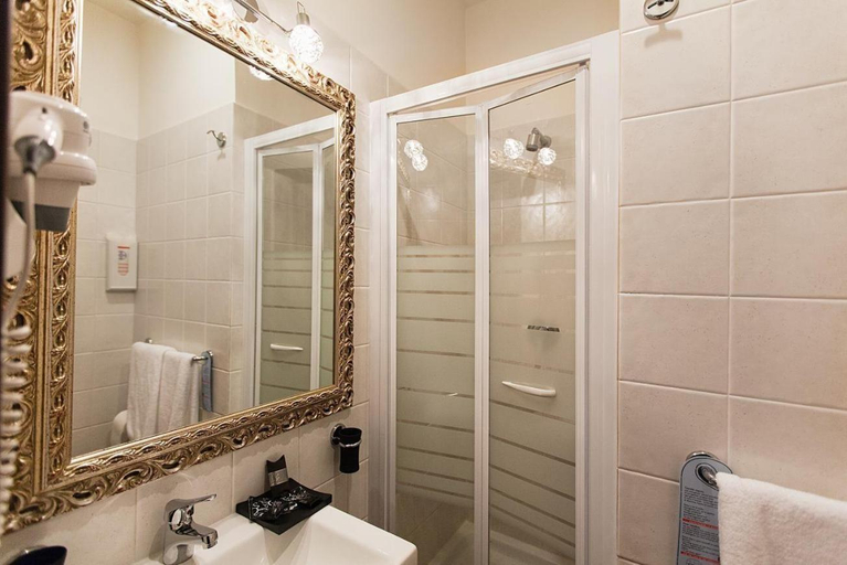 Bathroom 4, Hotel Romano, Rome