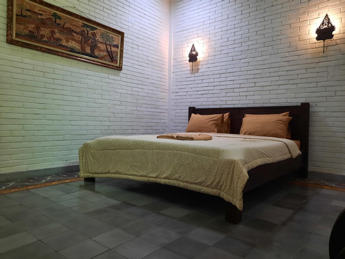 Bedroom 13