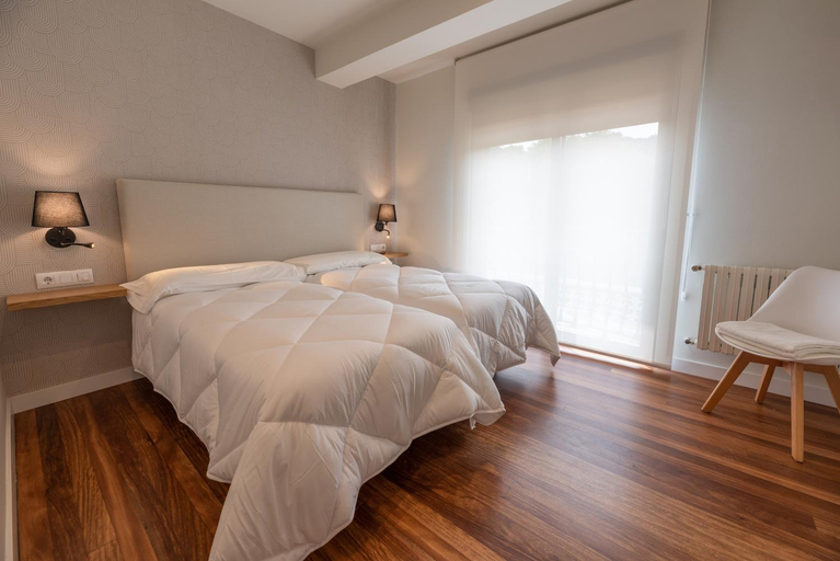 Others 3, Hostal Devesas, Pontevedra
