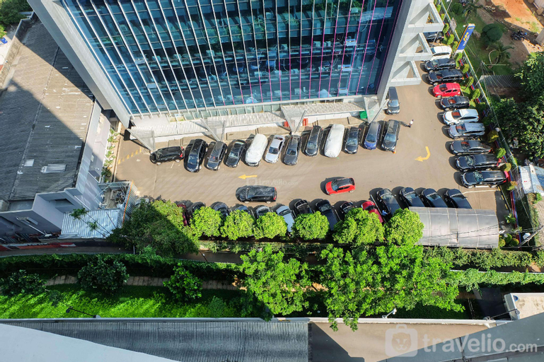 Exterior & Views 1, Comfy Studio @Signature Park Grande By Travelio, East Jakarta