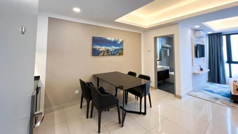 Dining Room 4