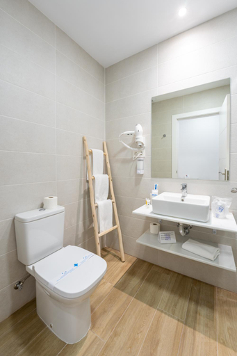 Bathroom 1, Hostal El Romerito, Málaga