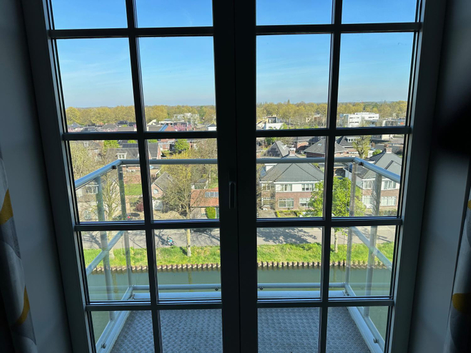 Others 5, B&B Mouttoren Weert, Weert