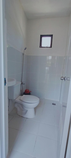 Bathroom 4, Camotes Backpackers Hostel, San Francisco