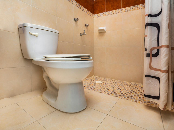 Bathroom 2, Hotel Zazil-Naj, Valladolid
