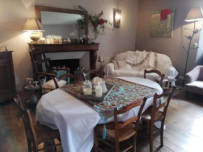 Others 5, Le Clos des Anges, Ille-et-Vilaine