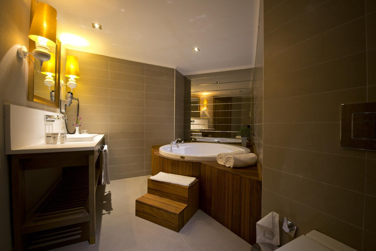 Bathroom 6