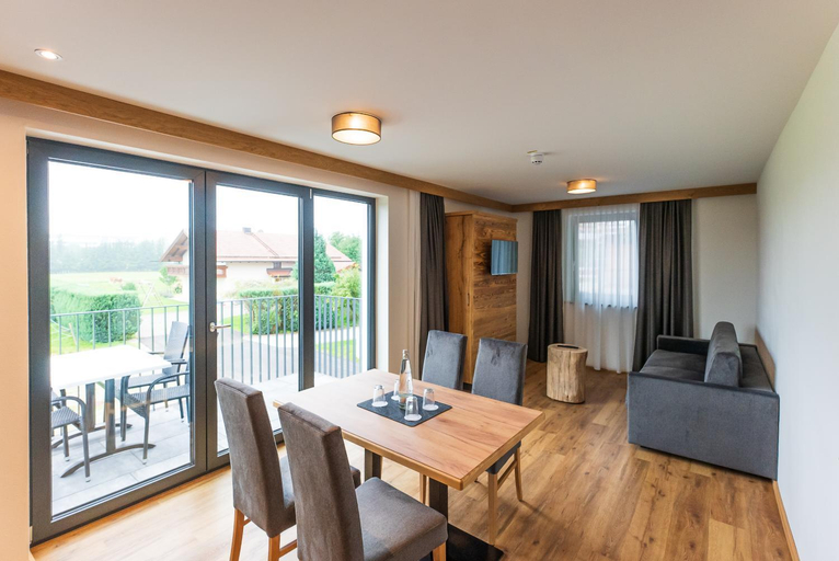 Dining Room 8