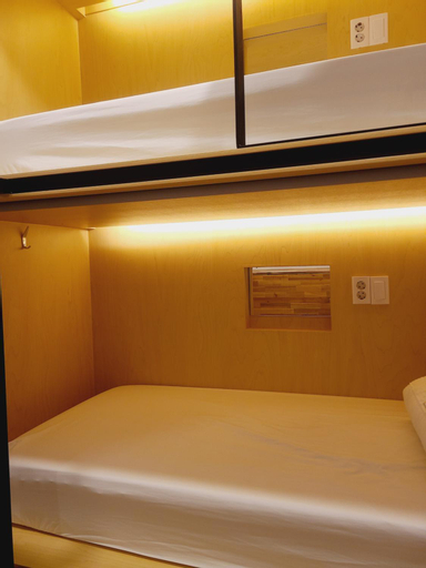 Bedroom 21