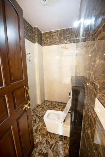 Bathroom 3, Jashoda Mystic Haveli, Ajmer