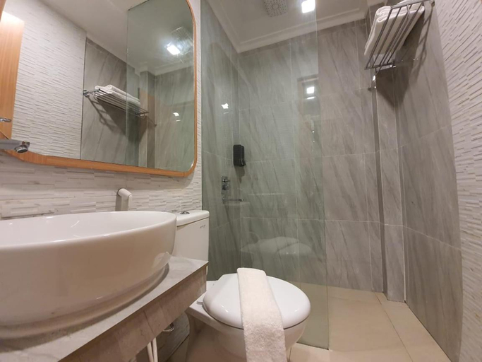 Bathroom 4, Muara Hotel Bukittinggi, Agam